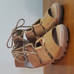 Sorel Joanie II laced wedge sandals 10